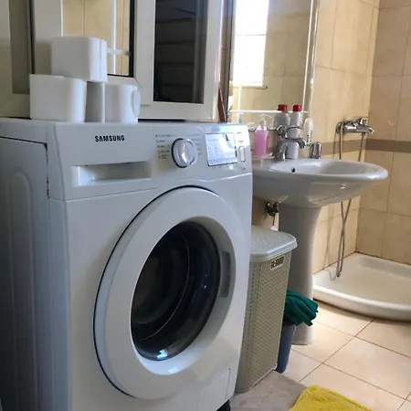 Apartment Ajl